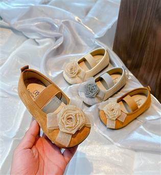 26300166-کفش عروسکی جلو طرح گل برجسته